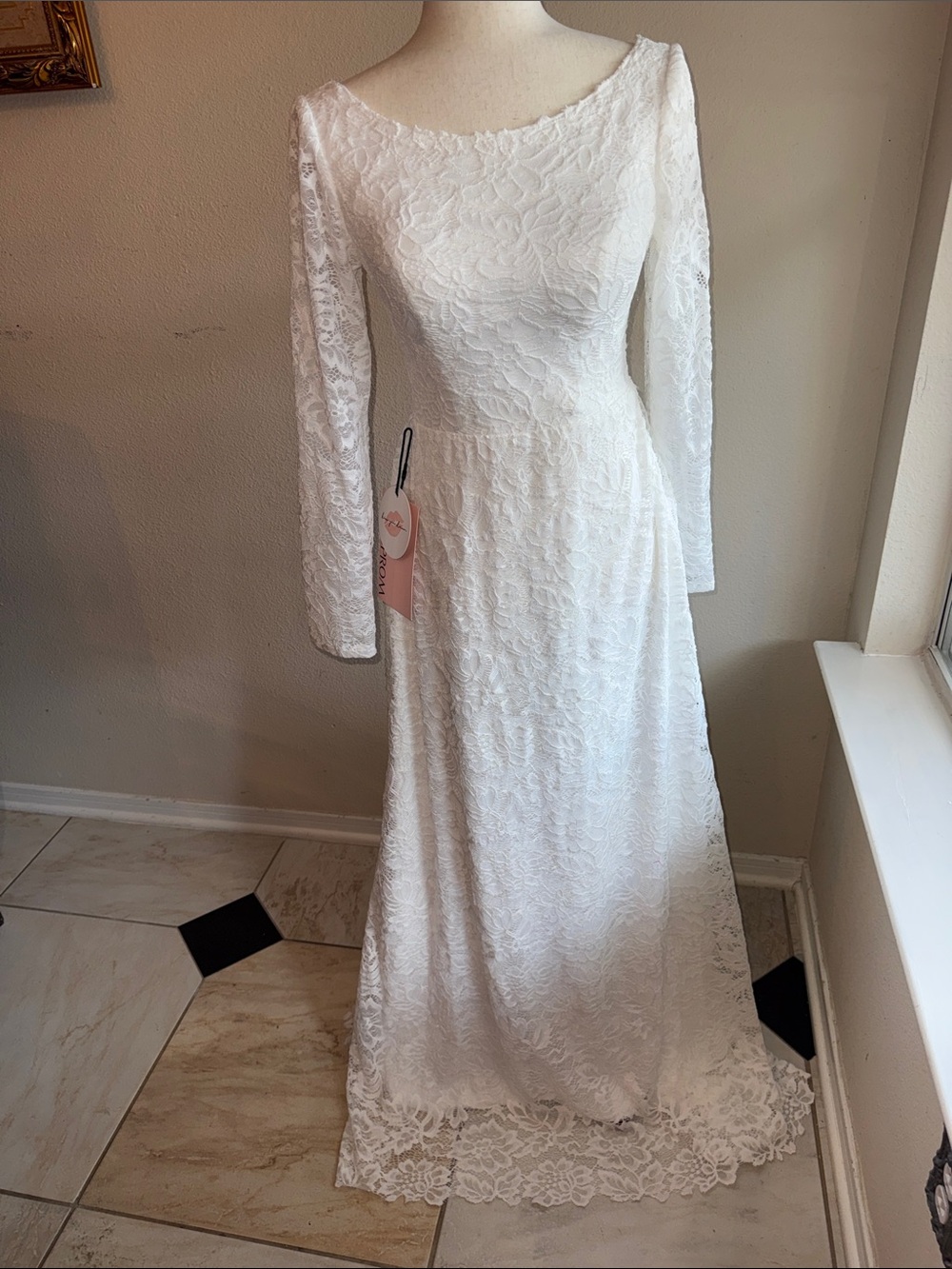 White Long-Sleeve Lace Wedding Gown